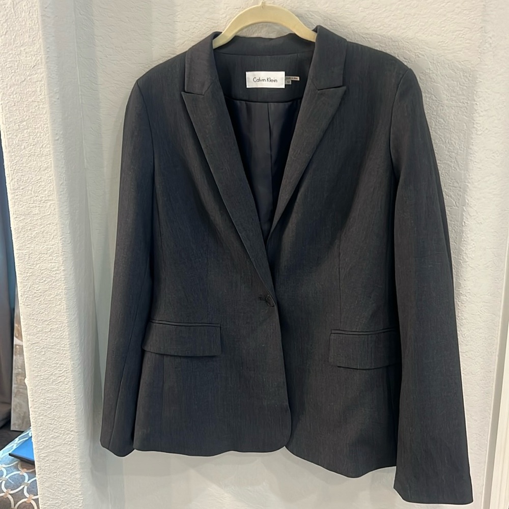 Calvin Klein Womens- Size 12 - One Button Blazer Black Long Sleeve Notch Collar